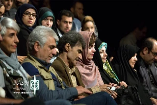 مدیرکل امور بانوان استانداری تهران بعد از تماشای نمایش «کوکوی کبوتران حرم» عنوان کرد

بیان نابسامانی‌های اجتماعی با زبانی عامیانه و ساده