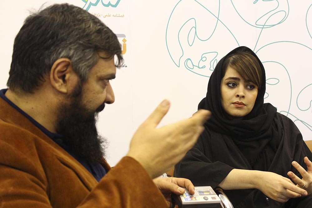 گفتگو با ساناز بیان نمایشنامه نویس و بازیگر تئاتر در حال برگزاری است

حضور ساناز بیان در غرفه ایران تئاتر