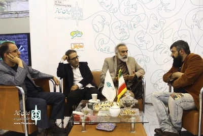 نمایشگاه مطبوعات(3)