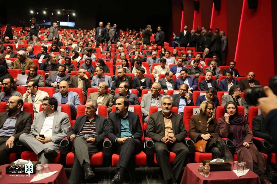 نشست شهردار تهران با اصحاب فرهنگ و هنر