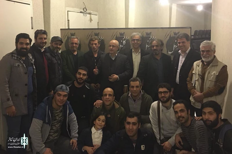 معاون هنری وزیر فرهنگ و ارشاد اسلامی به تماشای «کلنل» نشست 2