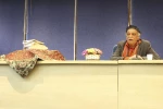 از کتاب «تاریخ تئاتر اصفهان، نمایش‌های سنتی» رونمایی شد 9
