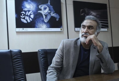حمیدرضا نعیمی نمایشنامه‌نویس و کارگردان:

ما باید برای برگزاری جایزه ادبیات نمایشی شهر را شلوغ کنیم