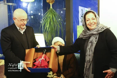 تقدیر اهالی تئاتر از علی مراد خانی