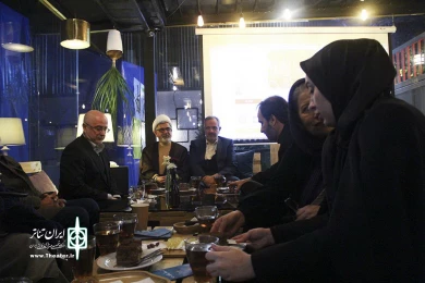 تقدیر اهالی تئاتر از علی مراد خانی