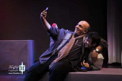 تب سرد روی پیشانی داغ