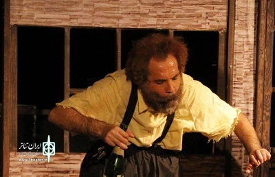 امشب با حضور هنرمندان

«عموزاده ای از ناکجا...» به روی صحنه می­رود