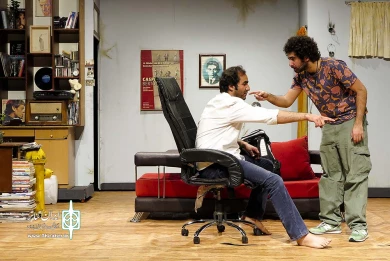 شرقی غمگین