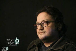 Rouzbeh Hosseini to Iran Theater:

'Sim and Sormeh' in Fadjr International Theater Festival