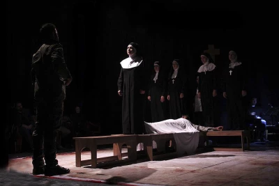 با اجرای نمایش «بدن مقدس»

جشنواره تئاتر فجر استانی چهارمحال و بختیاری آغاز شد