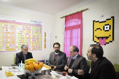 باردید دکتر صالحی از دبیرخانه جشنواره تئاتر فجر