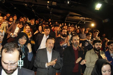 محمود واعظی رئیس دفتر رئیس جمهور در تئاتر فجر