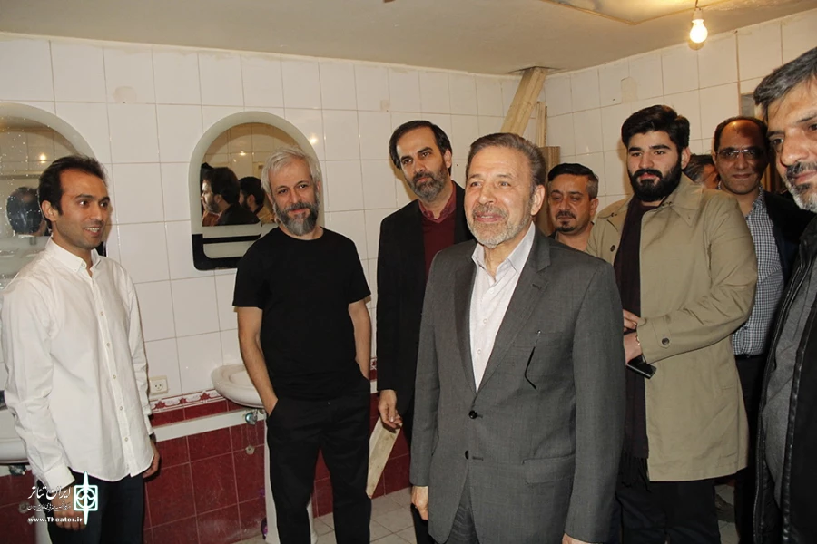 محمود واعظی رئیس دفتر رئیس جمهور در تئاتر فجر