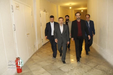 محمود واعظی رئیس دفتر رئیس جمهور در تئاتر فجر