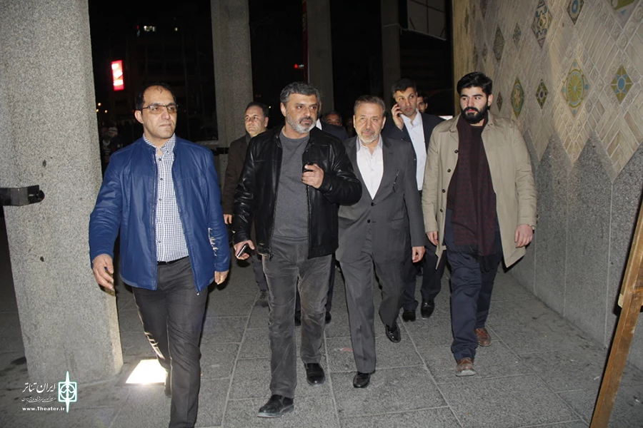 محمود واعظی رئیس دفتر رئیس جمهور در تئاتر فجر