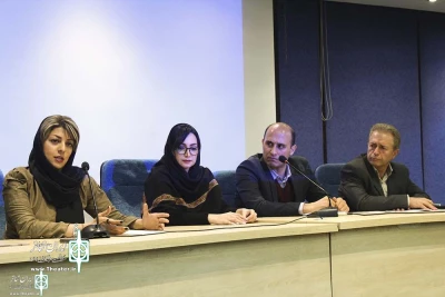 Director General of Dramatic Arts Center Attends

A Research Gathering about Eugene O'Neill