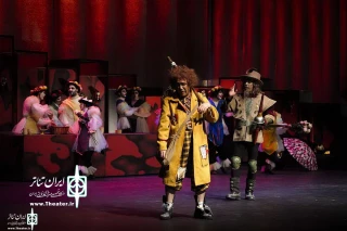 On Friday

Tajbakhsh Fanaeiyan Dedicates 'Hamlet and Don Quixote' to Hossein Moheb Ahari