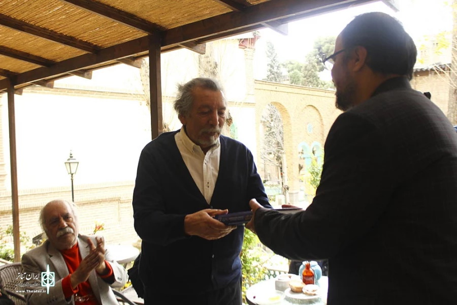 هنرمندان تئاتر در موزه مقدم از جعفرخان استقبال کردند 11