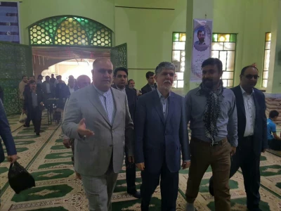 وزیر فرهنگ و ارشاد اسلامی در سفر به خوزستان مطرح کرد:

واگذاری اماکن فرهنگی و هنری باید با رضایت هنرمندان باشد