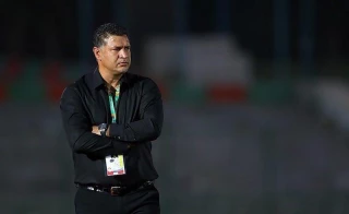 على دایى حامى پسرهاى پشت نقاب