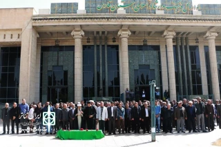 با بدرقه هنرمندان فارس

پیکر مهرداد ابروان در خانه ابدیش در شیراز آرام گرفت