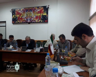 در نشست مدیر کل فرهنگ وارشاد اسلامی کردستان با هنرمندان تئاتر مطرح شد

عزم ما بر حل مشکلات تئاتر جدی است