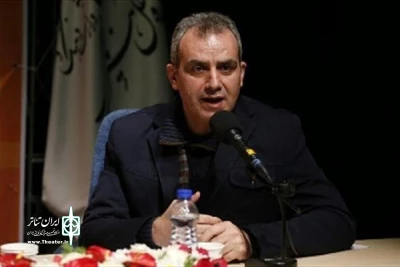 توسط مدیرکل هنرهای نمایشی

آیین‌نامه سالن‌های خصوصی به هیات مدیره خانه تئاتر تحویل داده شد