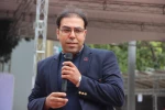 قطعه موسیقی «بازیگر تئاتر» با اجرای و خوانندگی حامد هوشیاری به صحنه می‌رود 2