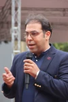 قطعه موسیقی «بازیگر تئاتر» با اجرای و خوانندگی حامد هوشیاری به صحنه می‌رود 3