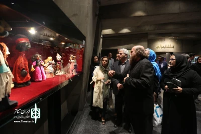 در افتتاحیه «عروسک در گذر زمان»

150 عروسک نمایشی از سراسر کشور به برج آزادی آمدند