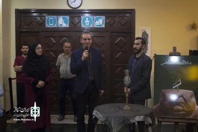 آیین افتتاح نمایش «عکس خانوادگی» با حضور مدیرکل هنری‌ها نمایشی در تماشاخانه سنگلج برگزار شد

کرمی: بی‌تردید نام استادمحمد یادآور هنر با عظمت نمایش ایرانی است