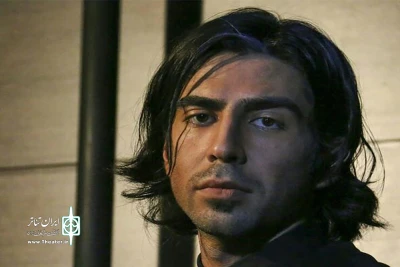 گفت‌وگوی ایران تئاتر با محمد کارخانه نویسنده و کارگردان نمایش «مویرگ»

زندگی ترجمه دقیقی از رفتار و کنش آدم‌ها به یکدیگر است