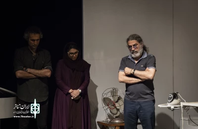 «رژه‌ی کور» با یاد صدرالدین شجره بر روی صحنه رفت

میکاییل شهرستانی: صدرالدین شجره بخشی از هویت رادیو بود