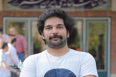 گفت‌وگوی ایران تئاتر با سعید زارعی نویسنده و کارگردان نمایش «در نیومده بود»

لطفا در زمان حال از محافظه کار بودن اجتناب کنید