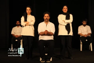 در تماشاخانه ایران تماشا

«اعترافات چند تا بزرگوار» ویژه هنرمندان و اصحاب رسانه به صحنه می‌رود