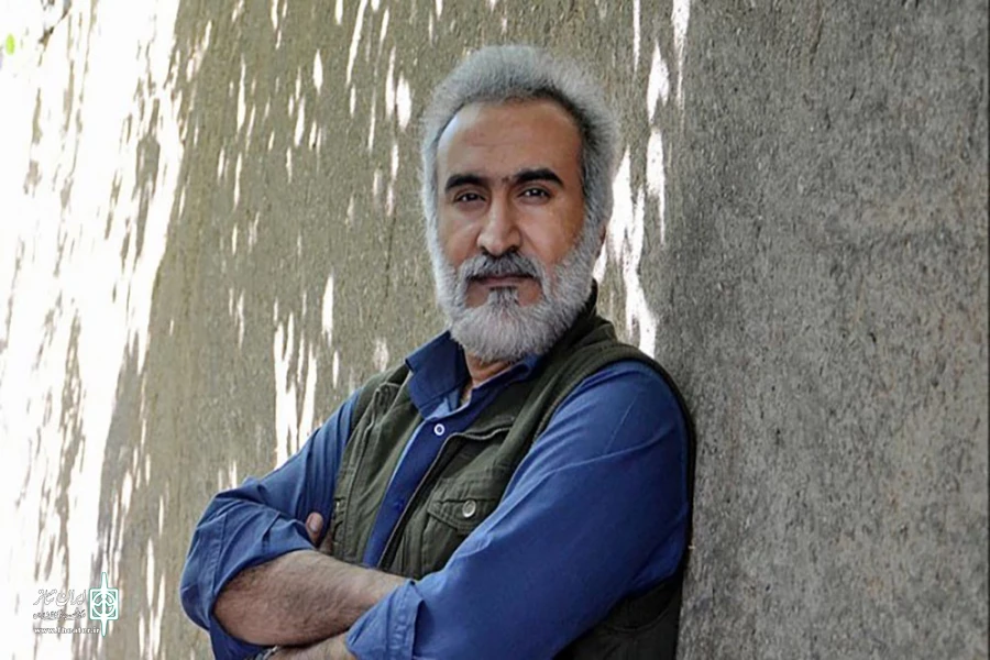 درام از دل خون و کشمش بیرون می آید
 ریچارد نمایش من از سر ناچاری آدم می کشد 2