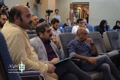 نشست خبری دبیر سی و هفتمین جشنواره بین المللی تئاتر فجر