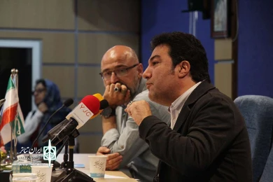 نشست خبری دبیر سی و هفتمین جشنواره بین المللی تئاتر فجر