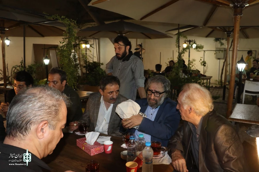 مسعود کیمیایی مهمان عمارت نوفل‌لوشاتو شد 3