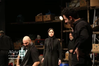 یادداشت هوشنگ گلمکانی پس از دیدن نمایش «زهـــرمـــارى»؛

تلخ چون قرابه زهر