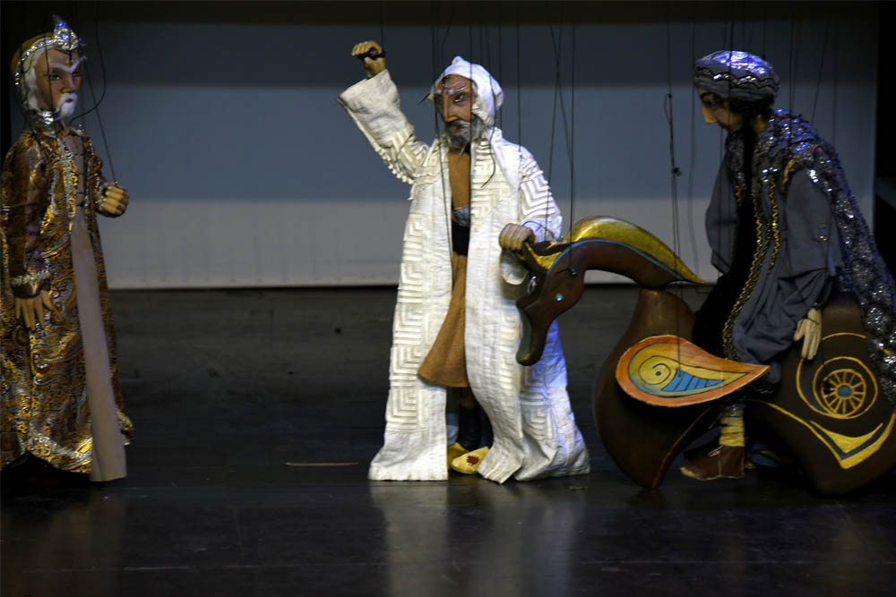 کارگردان «اسب آبنوس» حاضر در هفدهمین جشنواره نمایش عروسکی در گفت‌وگو با ایران تئاتر

رقابتی بودن جشنواره، انگیزه فعالان تئاتر عروسکی را دوچندان می‌کند