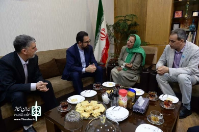 وزیر ارشاد میهمان جشنواره عروسکی