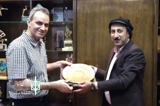 در دیدار مدیر کل هنرهای نمایشی و نائب رئیس انجمن هنرهای نمایشی خوزستان

زمینه  توجه بیشتر به تئاتر استان خوزستان بررسی شد