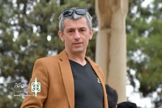در تماشاخانه ایرانشهر

سیروس همتی «مُزامُزا» را به صحنه می برد
