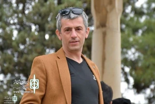 At Iranshahr Theater Complex

Siros Hemmati  plans to stage Mozamoza