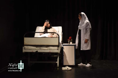 همه درها به بیرون باز می شوند