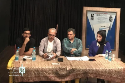 در چهاردهمین نشست تئاتر کاغذی مطرح شد:

«بیست هزار فرسنگ زیر دریا» به مخاطبان تلنگر بسیاری می زند
