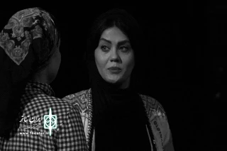 گفت وگو با آرزو نبوت بازیگر نمایش « مزا مزا »

«زن تماشاگر» شخصیت موجهی دارد