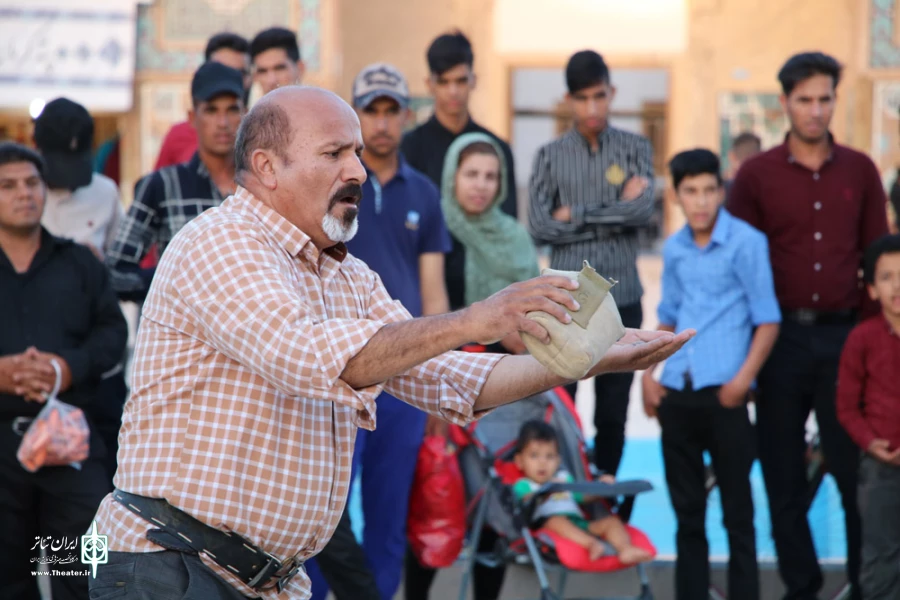 نمایش خیابانی «شکور» در کرمان به روی صحنه رفت 6