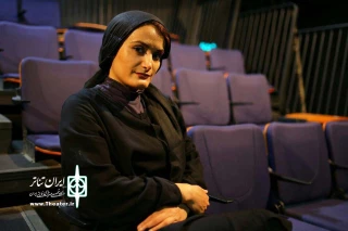 گفت وگو با سیما شکری بازیگر نمایش سیم و سرمه

تلاش کردم حتی نوع نگاه کردن شخصیت امروزی باشد